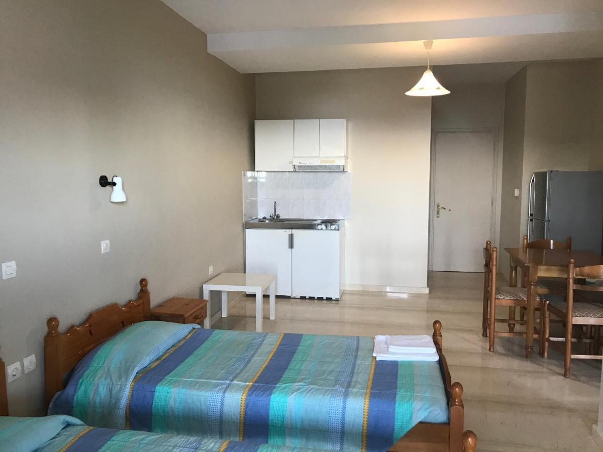 Marinos Studios Poros  Extérieur photo